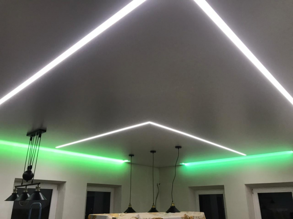 Стоимость потолка с подсветкой 14 м²