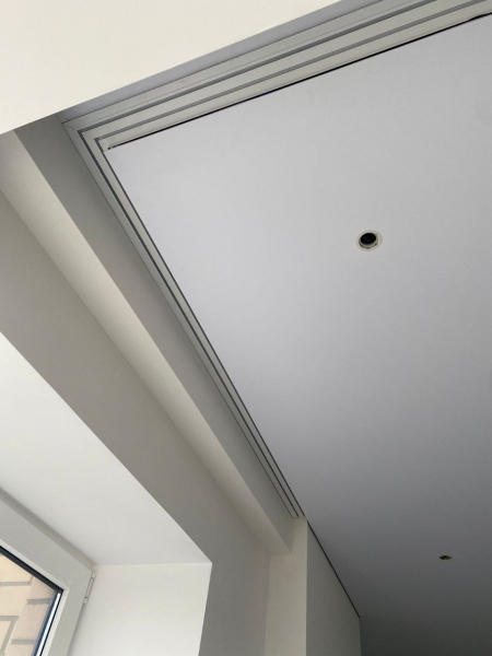 Скрытая ниша под карниз