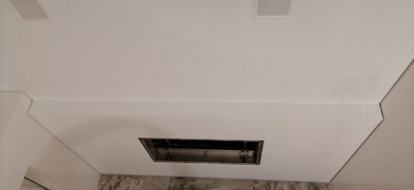 Натяжные потолки с нишами SLOTT